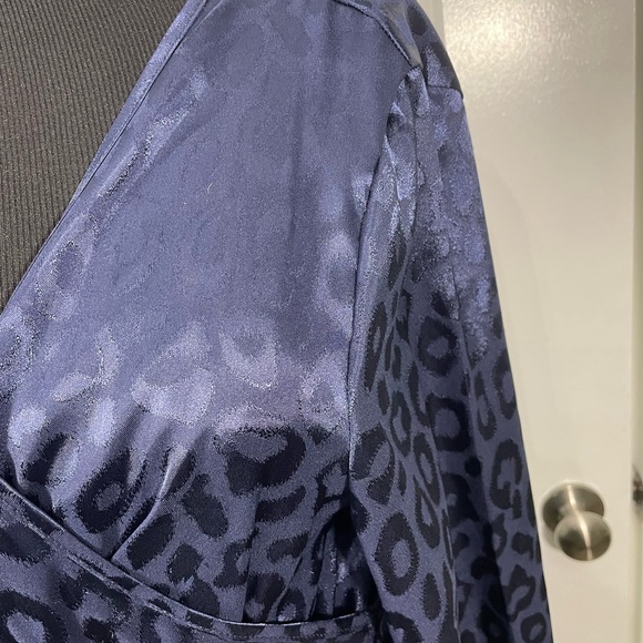 Kormei Elegant Navy Wrap Dress Size Large CB-20 - Picture 5 of 8